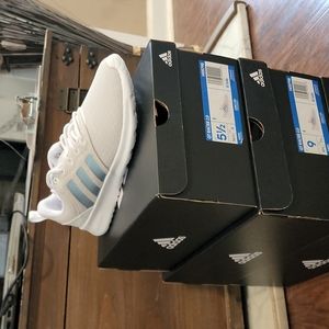 Unworn Womens Adidas QT Racer 2.0